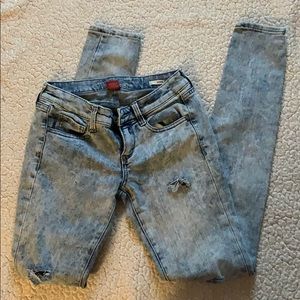 Acid wash jeans